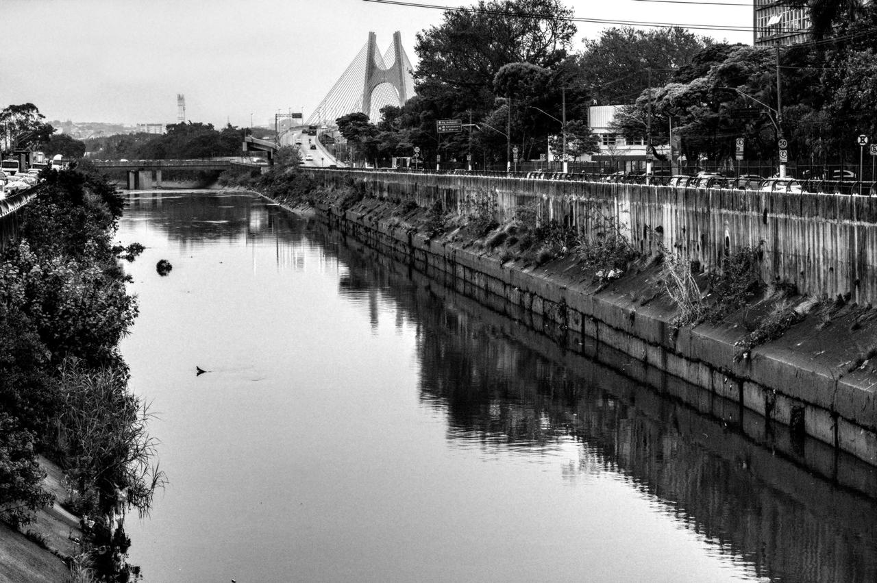 Foz do Rio Tamanduateí no seu encontro com o Tietê.