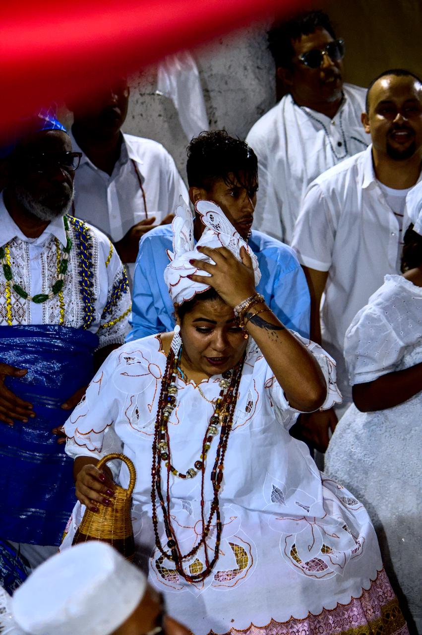 Longa exposição. Religiosos durante as cerimônias.